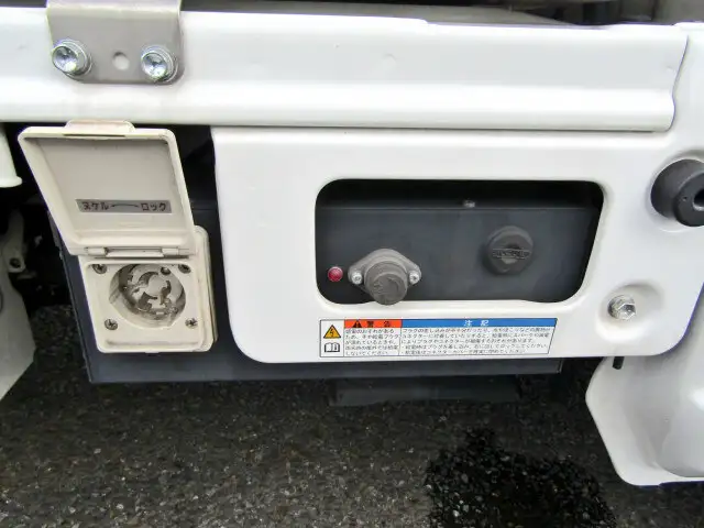 スズキ キャリイ 冷凍冷蔵 中温 サイドドアの中古トラック画像16