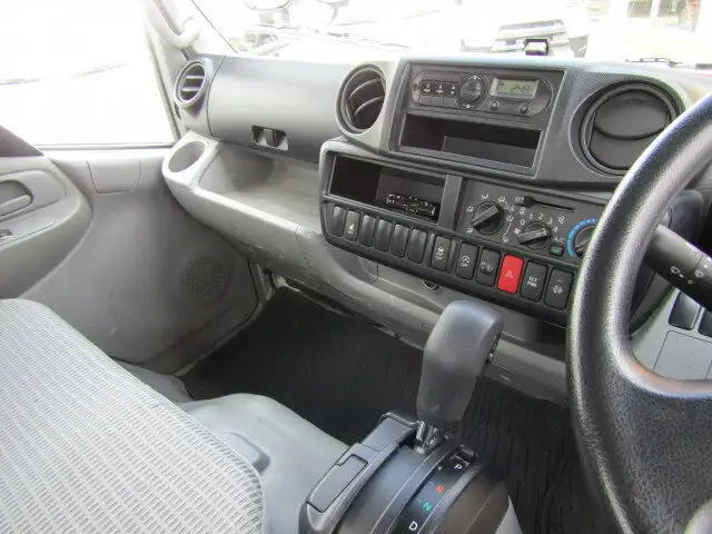 トヨタ ダイナ 小型 平ボディ XZC605 H30の中古トラック画像13