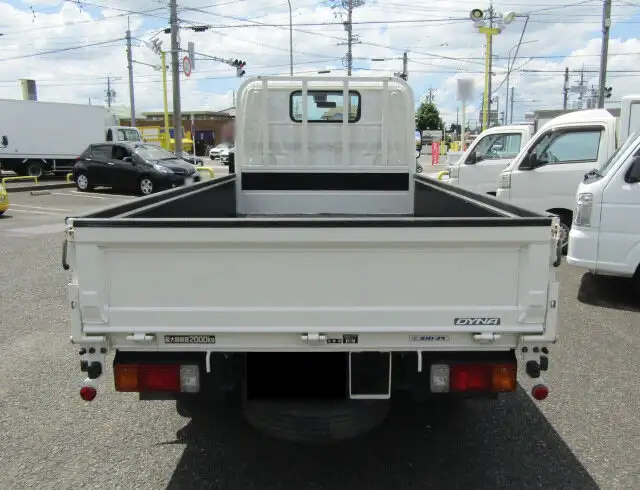 トヨタ ダイナ 小型 平ボディ XZC605 H30の中古トラック画像3