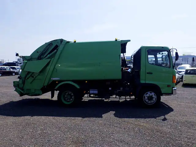 日野 レンジャー 中型/増トン パッカー車 プレス式 BDG-GC7JDWAの中古トラック画像2