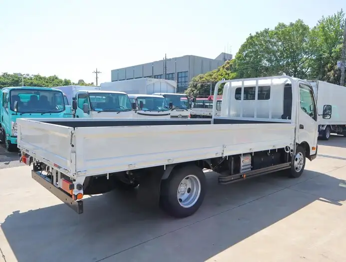 日野 デュトロ 小型 平ボディ 2RG-XZC710M R2の中古トラック画像3