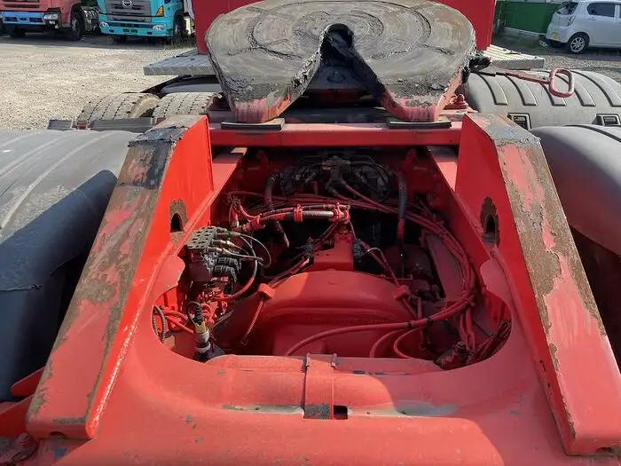 スカニア トラック 大型 トラクター ハイルーフ 2デフの中古トラック画像9