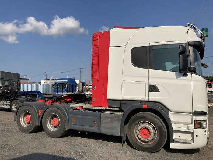 スカニア トラック 大型 トラクター ハイルーフ 2デフの中古トラック画像3