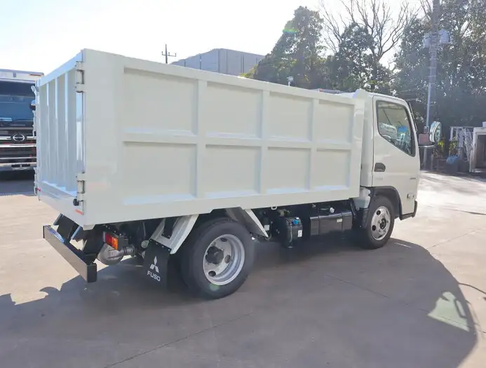 三菱 キャンター 小型 ダンプ 土砂禁 2RG-FBA60の中古トラック画像3