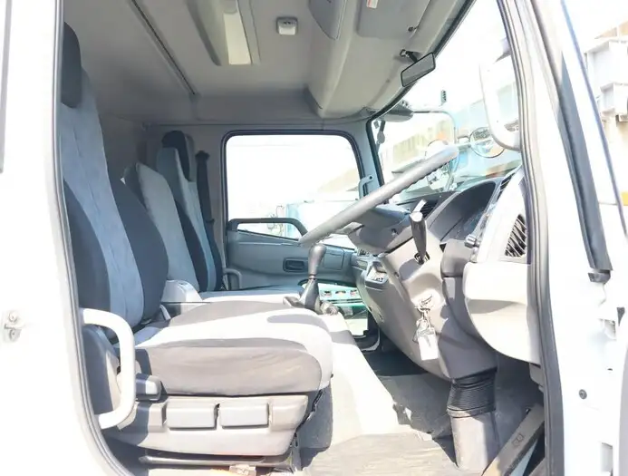 日産UD コンドル 中型/増トン 平ボディ ベッド TKG-MK38Lの中古トラック画像8