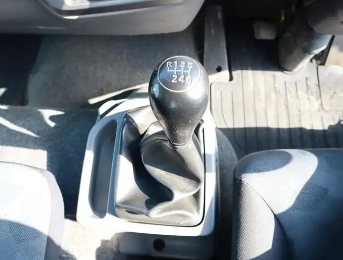 日産UD コンドル 中型/増トン 平ボディ ベッド TKG-MK38Lの中古トラック画像13
