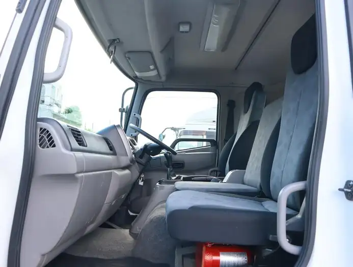 日産UD コンドル 中型/増トン 平ボディ ベッド TKG-MK38Lの中古トラック画像9