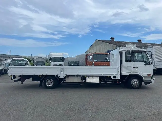 日産UD コンドル 中型/増トン 平ボディ ベッド PB-MK36Aの中古トラック画像2
