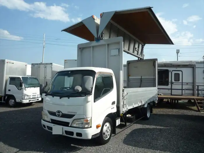 日野 デュトロ 小型 ウイング パワーゲート SKG-XZU650Mの中古トラック画像6
