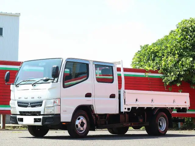 三菱 キャンター 小型 平ボディ Wキャブ TKG-FEA20の中古トラック画像1