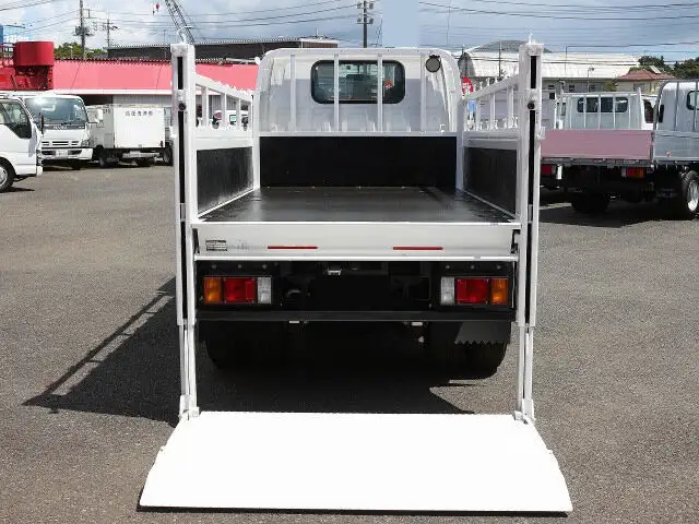 マツダ タイタン 小型 平ボディ パワーゲート 床鉄板の中古トラック画像7