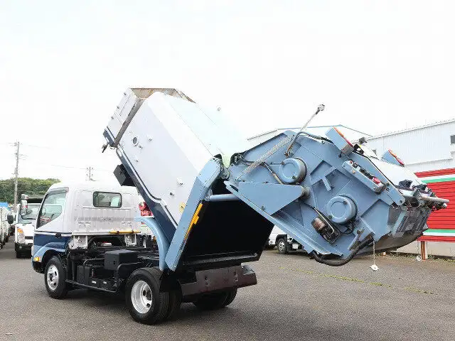 日野 デュトロ 小型 パッカー車 巻き込み式 回転ダンプ式の中古トラック画像8