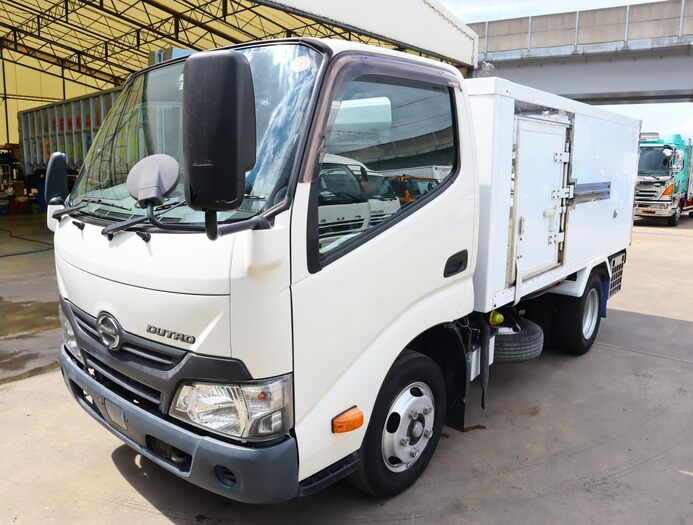 日野 デュトロ 小型 冷凍冷蔵 10尺 TPG-XZC605M