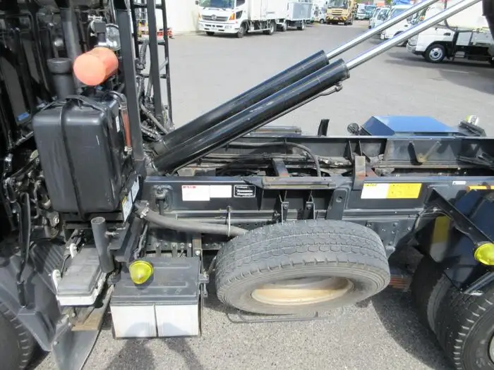 いすゞ エルフ 小型 アームロール ツインホイスト TPG-NKR85ANの中古トラック画像6