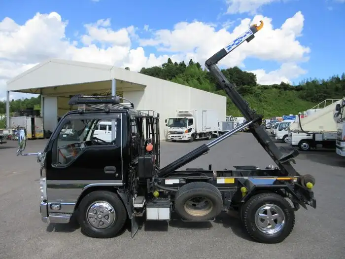 いすゞ エルフ 小型 アームロール ツインホイスト TPG-NKR85ANの中古トラック画像4