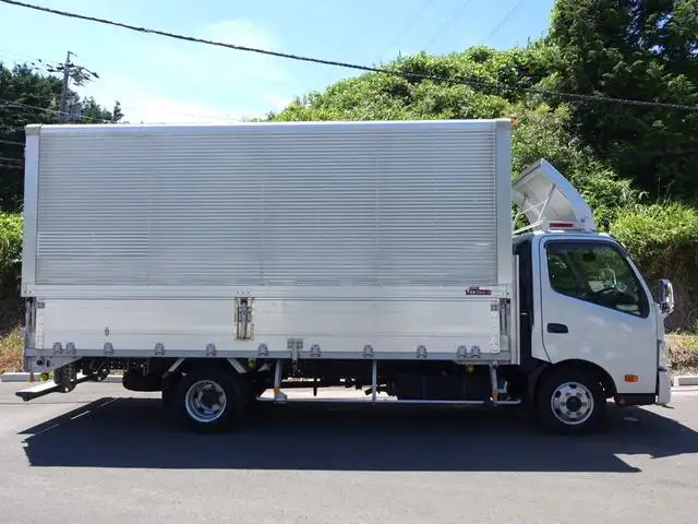 トヨタ ダイナ 小型 ウイング TKG-XZU720 H25の中古トラック画像2