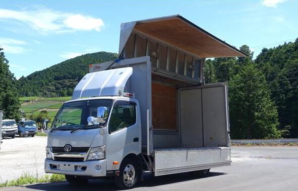 いすゞ フォワード 中型/増トン ウイング パワーゲート ベッド の中古トラック【車両No.117243】