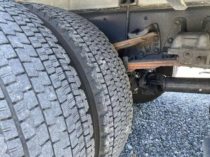 いすゞ ギガ 大型 タンク車 バキューム KL-CVR23H4の中古トラック画像20