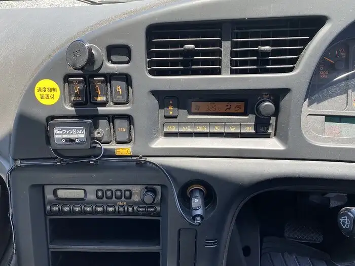 いすゞ ギガ 大型 タンク車 バキューム KL-CVR23H4の中古トラック画像12