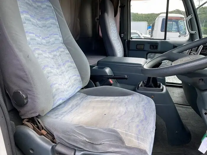 日産UD コンドル 中型/増トン ウイング パワーゲート ベッドの中古トラック画像10
