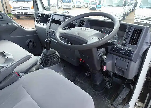 いすゞ エルフ 小型 平ボディ TRG-NHR85A H28の中古トラック画像7