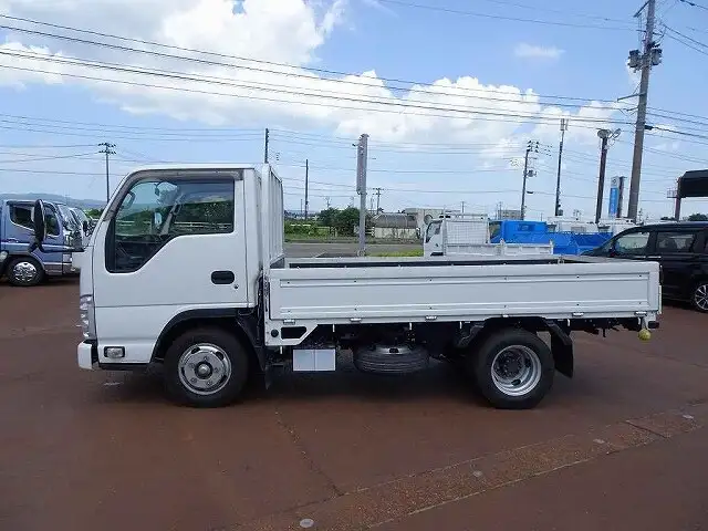 いすゞ エルフ 小型 平ボディ TRG-NHR85A H28の中古トラック画像2