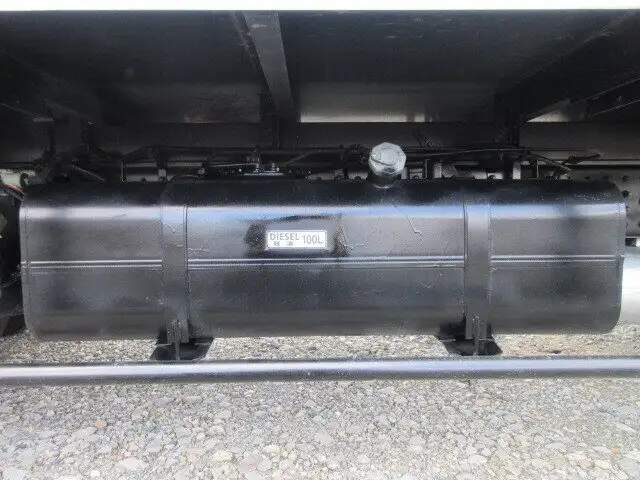 三菱 キャンター 小型 冷凍冷蔵 中温 床アルミの中古トラック画像像17
