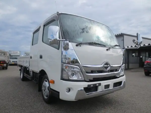 日野 デュトロ 小型 平ボディ Wキャブ 2RG-XZU710Mの中古トラック画像3
