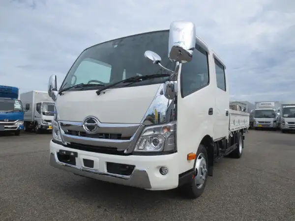 日野 デュトロ 小型 平ボディ Wキャブ 2RG-XZU710Mの中古トラック画像1