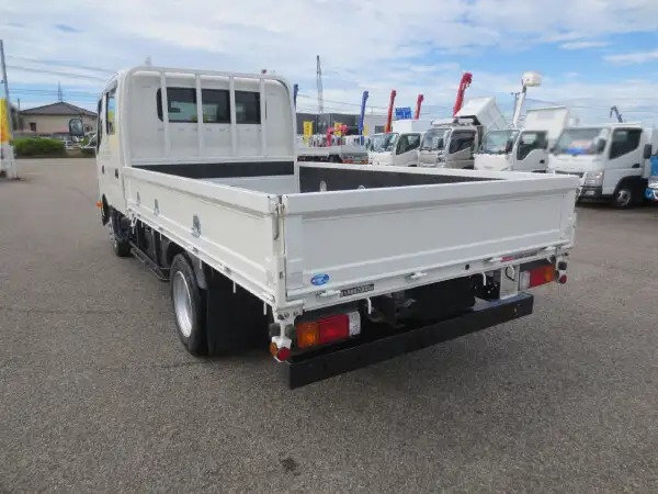 日野 デュトロ 小型 平ボディ Wキャブ 2RG-XZU710Mの中古トラック画像5