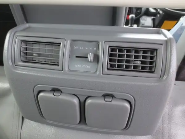 日野 デュトロ 小型 平ボディ Wキャブ 2RG-XZU710Mの中古トラック画像13