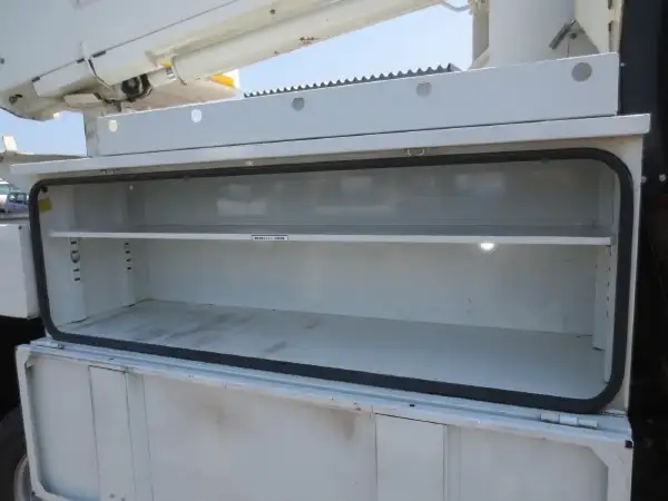 三菱 キャンター 小型 高所・建柱車 高所作業車 電工仕様の中古トラック画像15