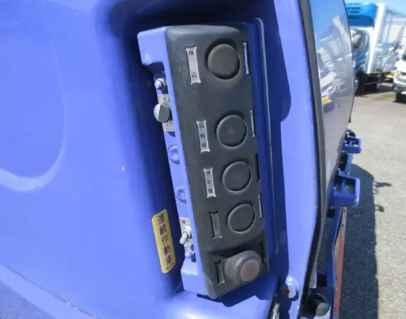 いすゞ エルフ 小型 パッカー車 巻き込み式 TKG-NMR85Nの中古トラック画像19