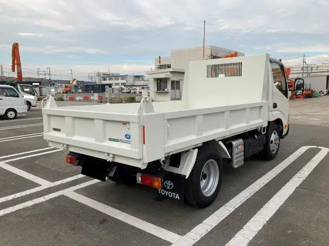 トヨタ ダイナ 小型 ダンプ 2RG-XZU600D R4の中古トラック画像3