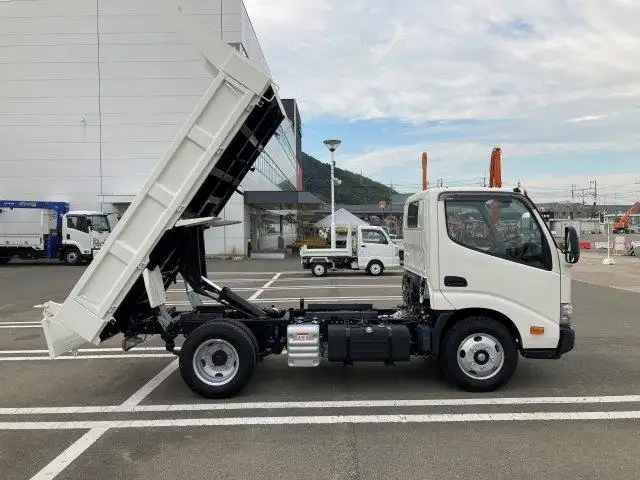 トヨタ ダイナ 小型 ダンプ 2RG-XZU600D R4の中古トラック画像5