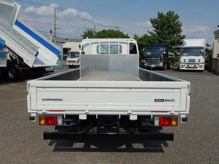 いすゞ エルフ 小型 平ボディ TPG-NPR85AR H27の中古トラック画像4