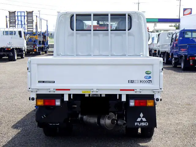三菱 キャンター 小型 平ボディ Wキャブ 2RG-FBA20の中古トラック画像3