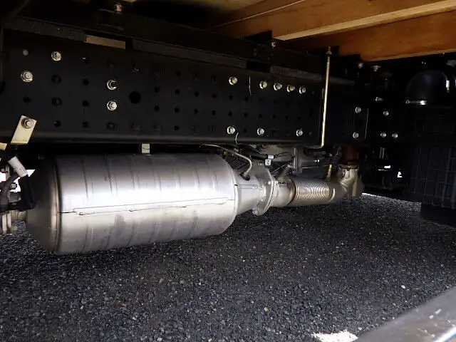 三菱 キャンター 小型 平ボディ 床鉄板 カスタムの中古トラック画像16