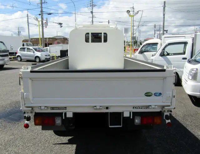 トヨタ ダイナ 小型 平ボディ 床鉄板 2RG-XZC605の中古トラック画像3