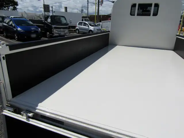 トヨタ ダイナ 小型 平ボディ 床鉄板 2RG-XZC605の中古トラック画像7