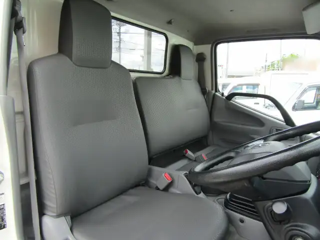 トヨタ トヨエース 小型 平ボディ 2RG-XZC605 H31/R1の中古トラック画像11