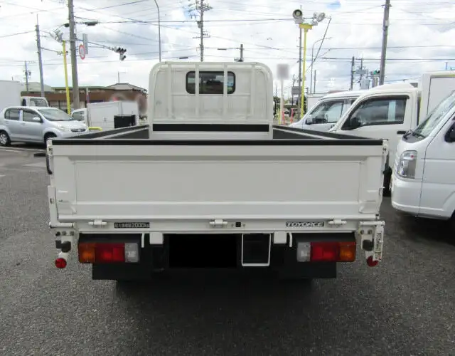 トヨタ トヨエース 小型 平ボディ 2RG-XZC605 H31/R1の中古トラック画像3