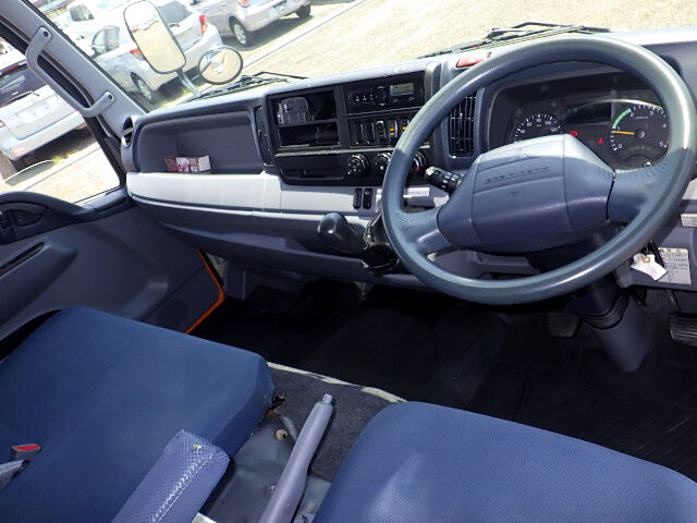 三菱 キャンター 小型 ウイング TKG-FED90 H28の中古トラック画像12