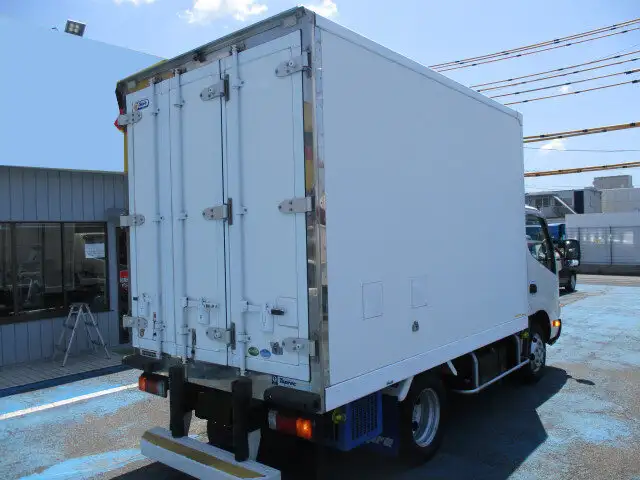 日野 デュトロ 小型 冷凍冷蔵 低温 スタンバイの中古トラック画像3