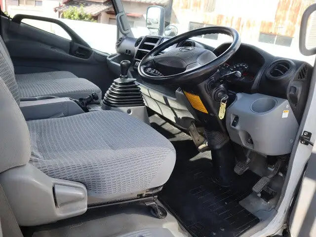 日野 デュトロ 小型 平ボディ アルミブロック TKG-XZU720Mの中古トラック画像11
