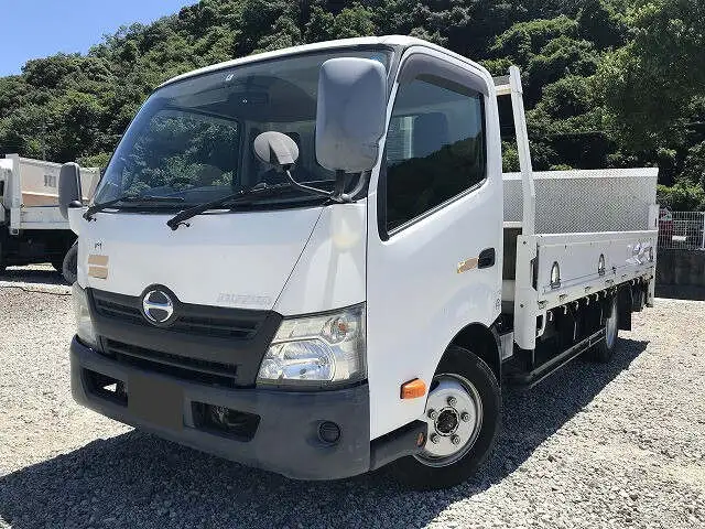 日野 デュトロ 小型 平ボディ パワーゲート SKG-XZU710M の中古トラック【車両No.151184】