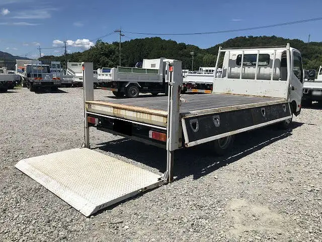 日野 デュトロ 小型 平ボディ パワーゲート SKG-XZU710Mの中古トラック画像4