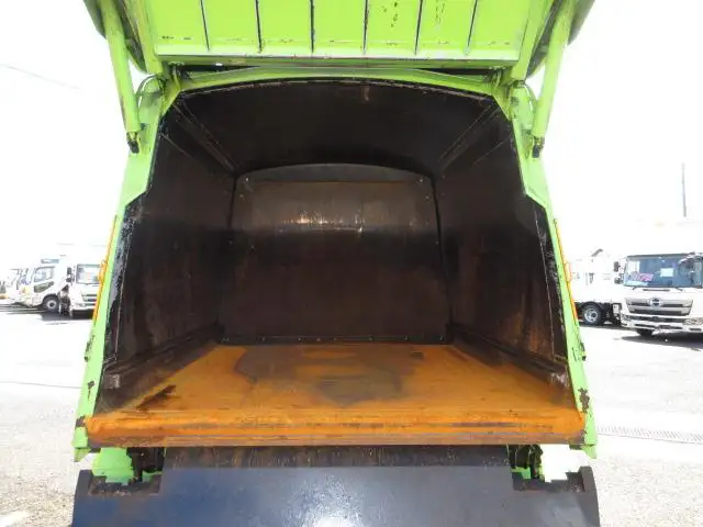 三菱 ファイター 中型/増トン パッカー車 プレス式 ベッドの中古トラック画像7
