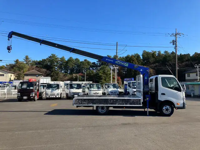 トヨタ ダイナ 小型 クレーン付 床鉄板 4段の中古トラック画像6