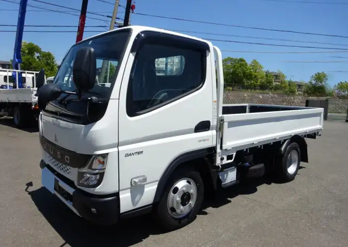 三菱 キャンター 小型 平ボディ 2RG-FBA20 R4の中古トラック画像1